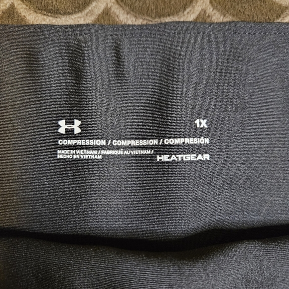 G70. Under Armour HeatGear 6M Panel 7/8 Leggings in Black/Multi - Size 1X - Picture 8 of 11